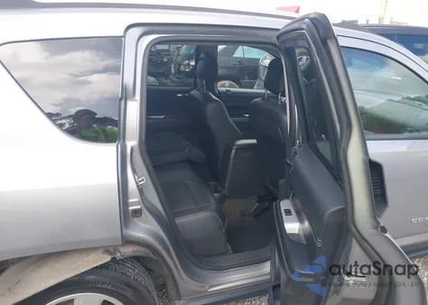 2016 Jeep Compass Latitude из США, поврежденный, VIN 1C4NJCEAXGD783367